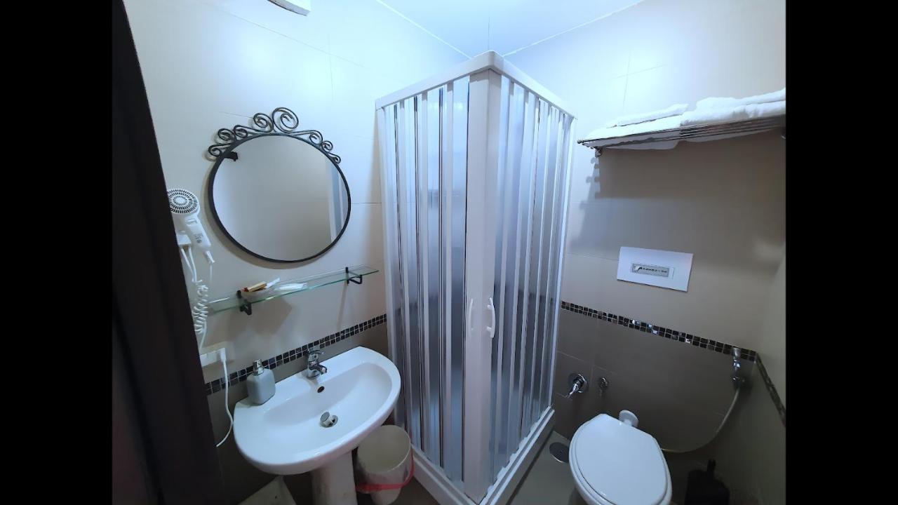 Domus Armenio Bed & Breakfast Naples Exterior photo